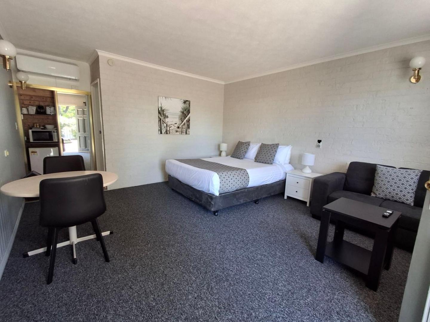 Blue Diamond Motor Inn Dubbo Exterior foto